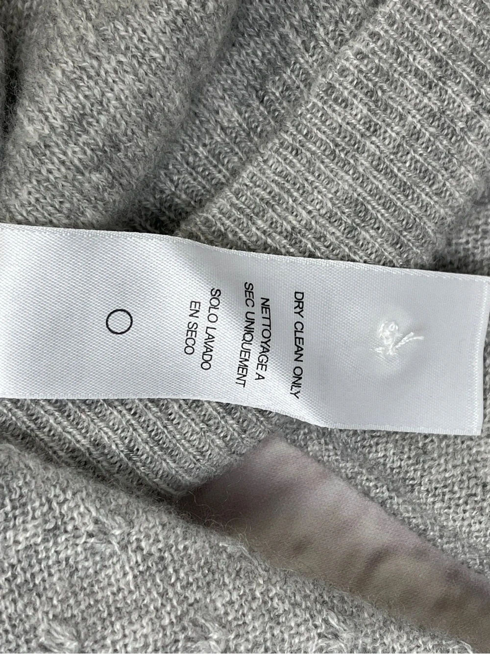 FRAME 100% cashmere soft light gray polo sweater, size L - Picture 13 of 16